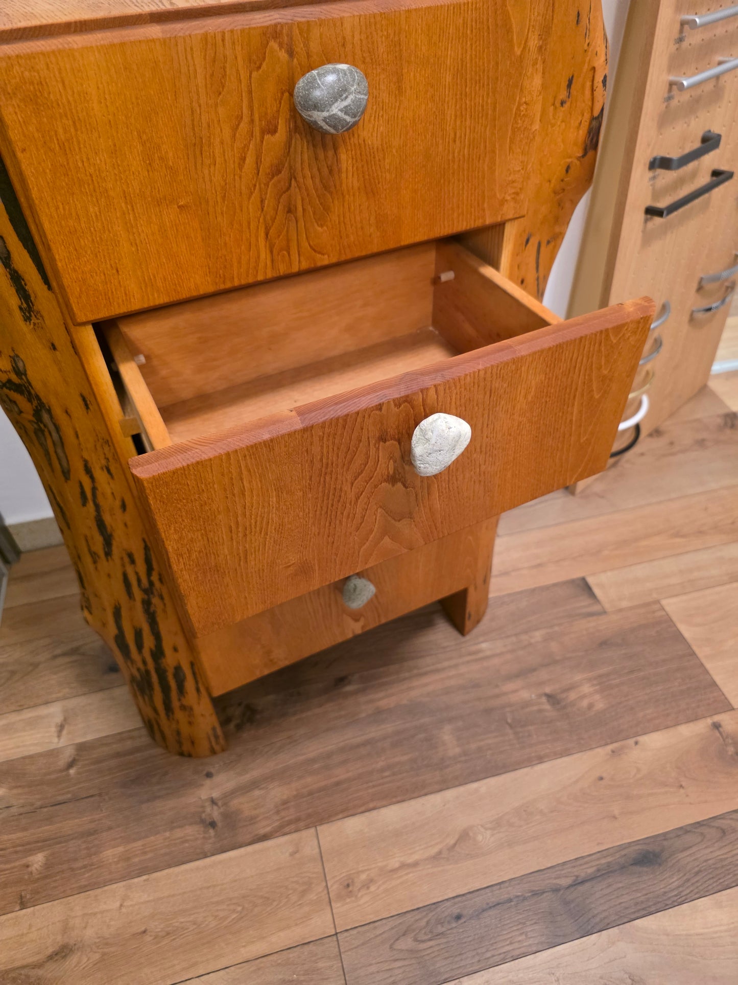 Massivholzkommode - Einzelstück Abverkauf